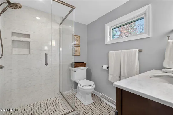 $378,000 | 1081 Manas Drive, Rotterdam, NY 12303