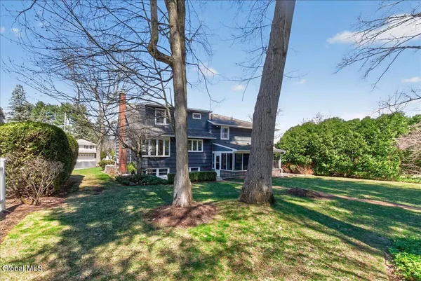 $378,000 | 1081 Manas Drive, Rotterdam, NY 12303