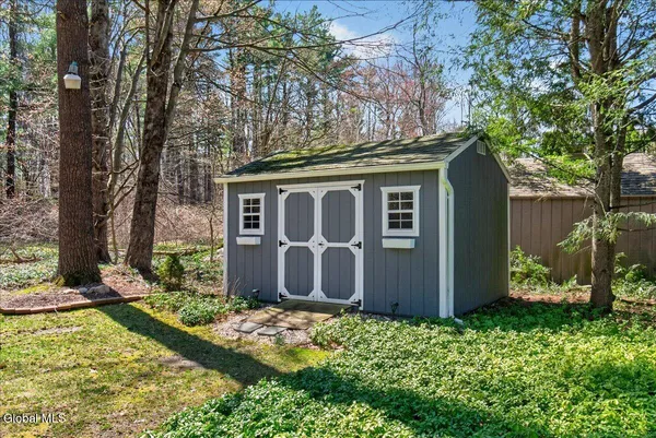 $378,000 | 1081 Manas Drive, Rotterdam, NY 12303