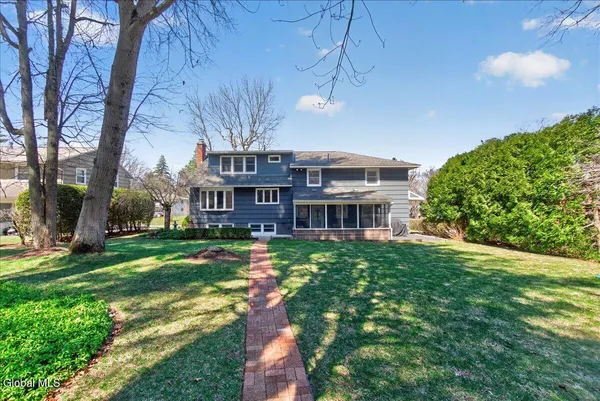 $378,000 | 1081 Manas Drive, Rotterdam, NY 12303