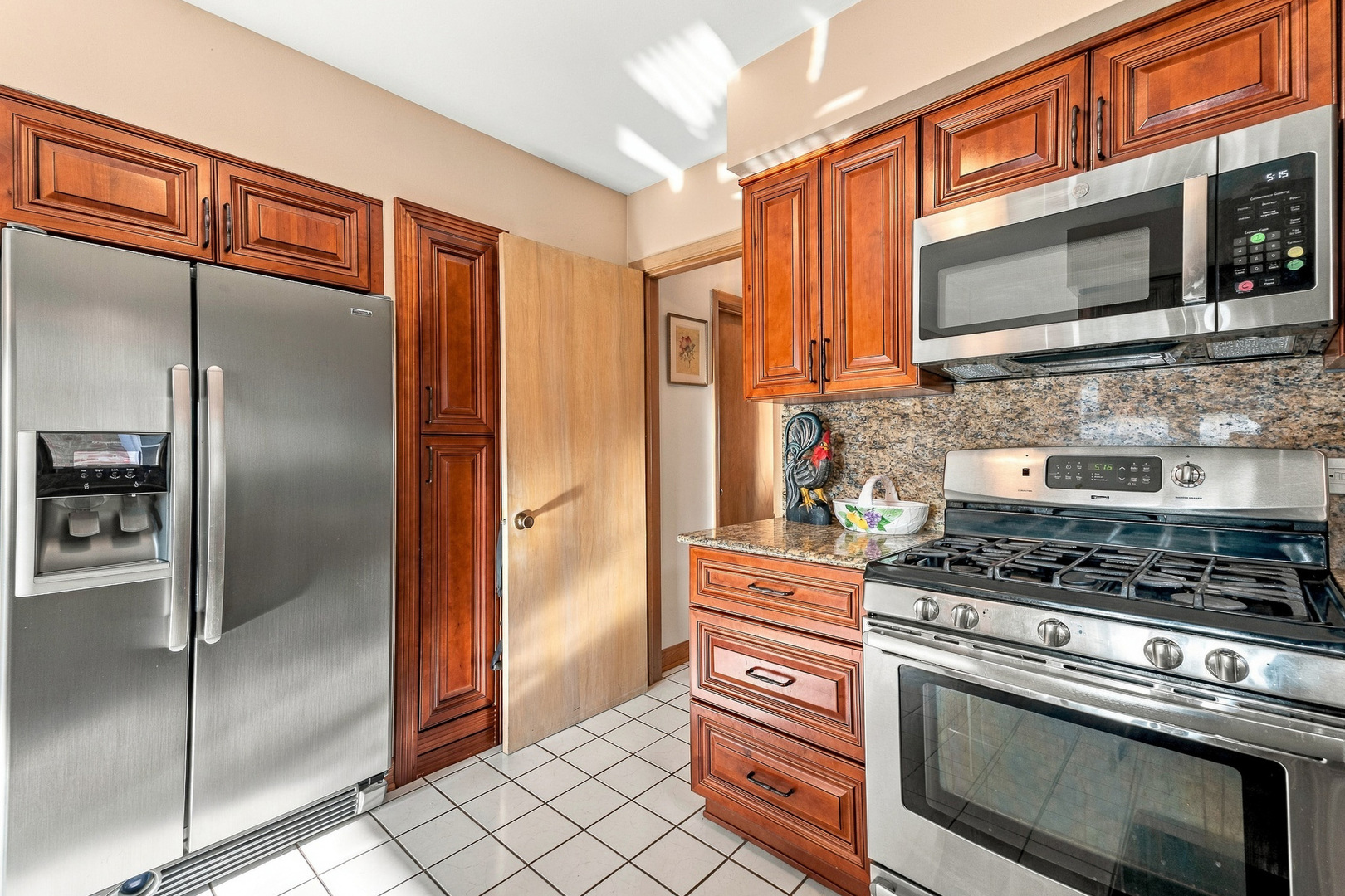 2430 Westover Avenue North Riverside, IL 60546 - Photo 9 of 47 Gallery Image 9