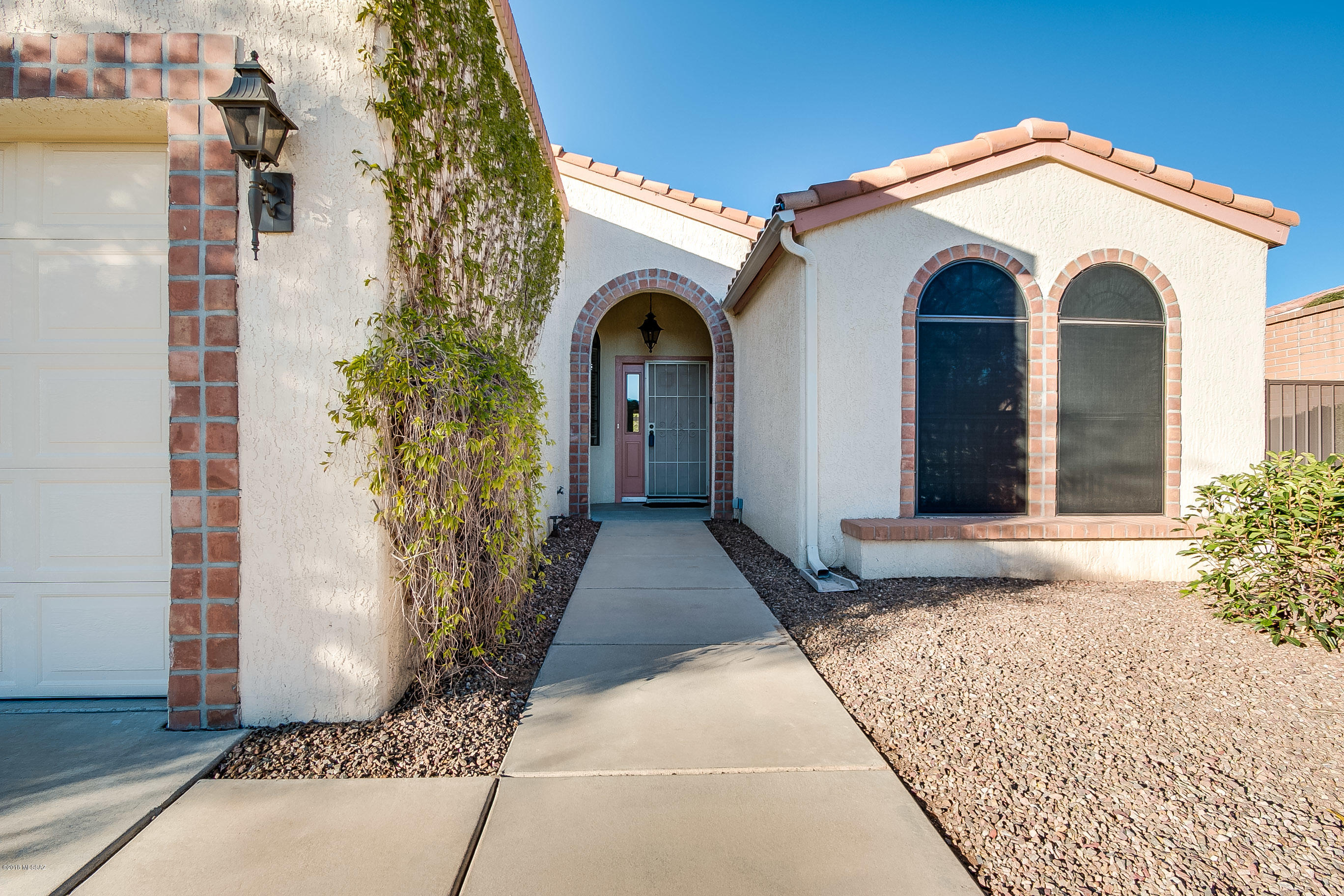 14307 North Rusty Gate Trail Oro Valley, AZ 85755 - Photo 4 of 42