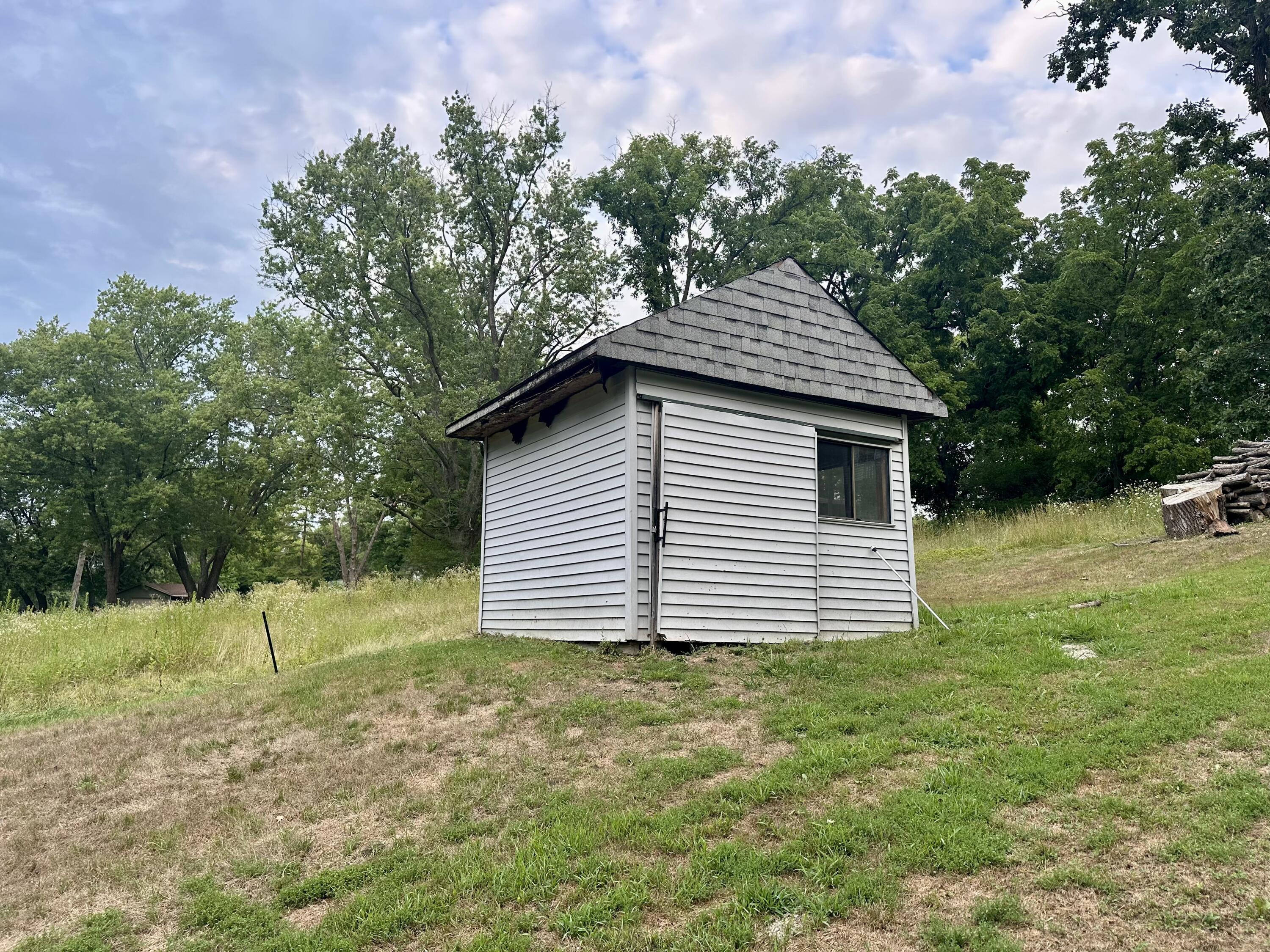 N8899 Jefferson Road Watertown, WI 53094 - Photo 10 of 35 Boat House