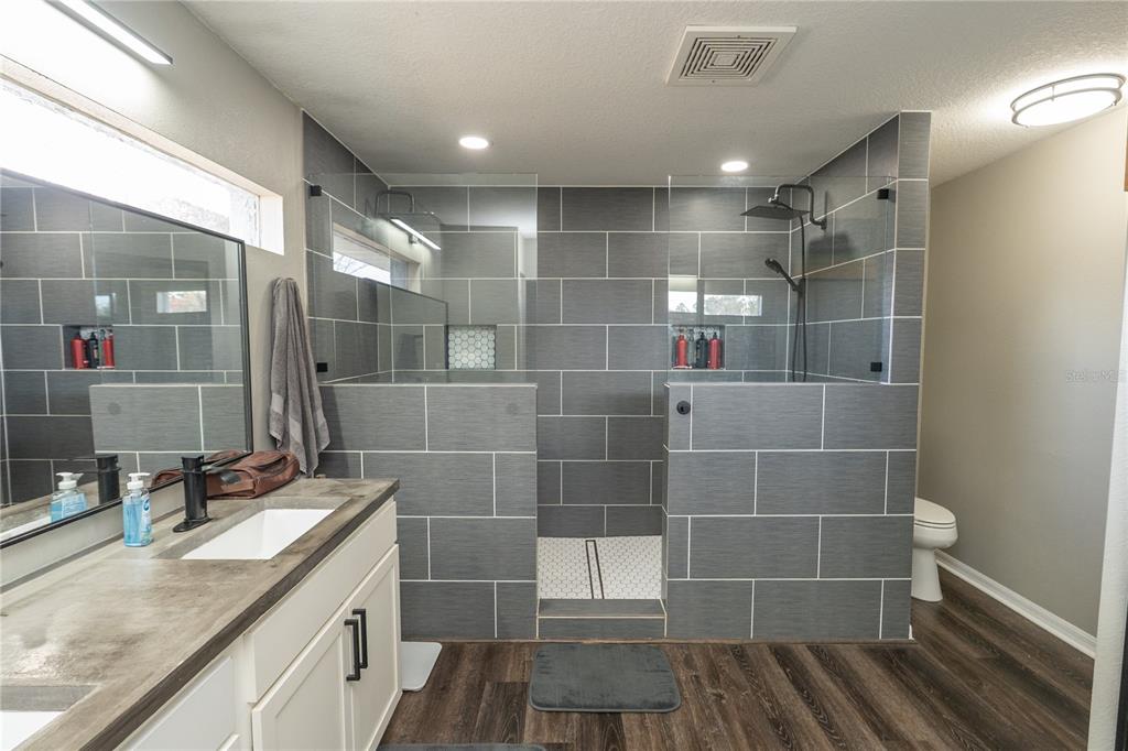 6 Fir Drive Trace Ocala, FL 34472 - Photo 19 of 41 a bathroom with a sink and a mirror