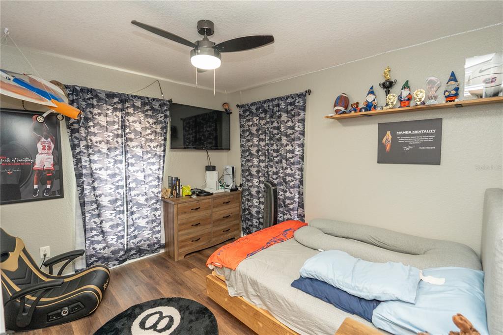 6 Fir Drive Trace Ocala, FL 34472 - Photo 20 of 41 a bedroom with a bed and a window