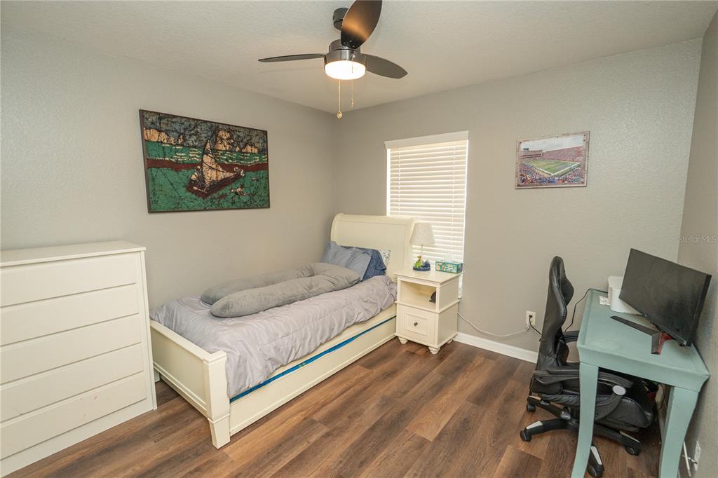6 Fir Drive Trace Ocala, FL 34472 - Photo 22 of 41 a living room with furniture and a wooden floor