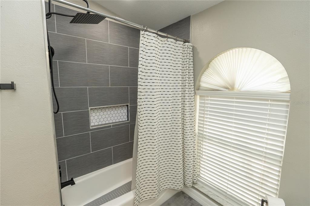 6 Fir Drive Trace Ocala, FL 34472 - Photo 25 of 41 a bathroom with a shower