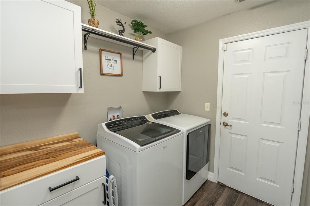 6 Fir Drive Trace Ocala, FL 34472 - Photo 26 of 41 a utility room with dryer and washer