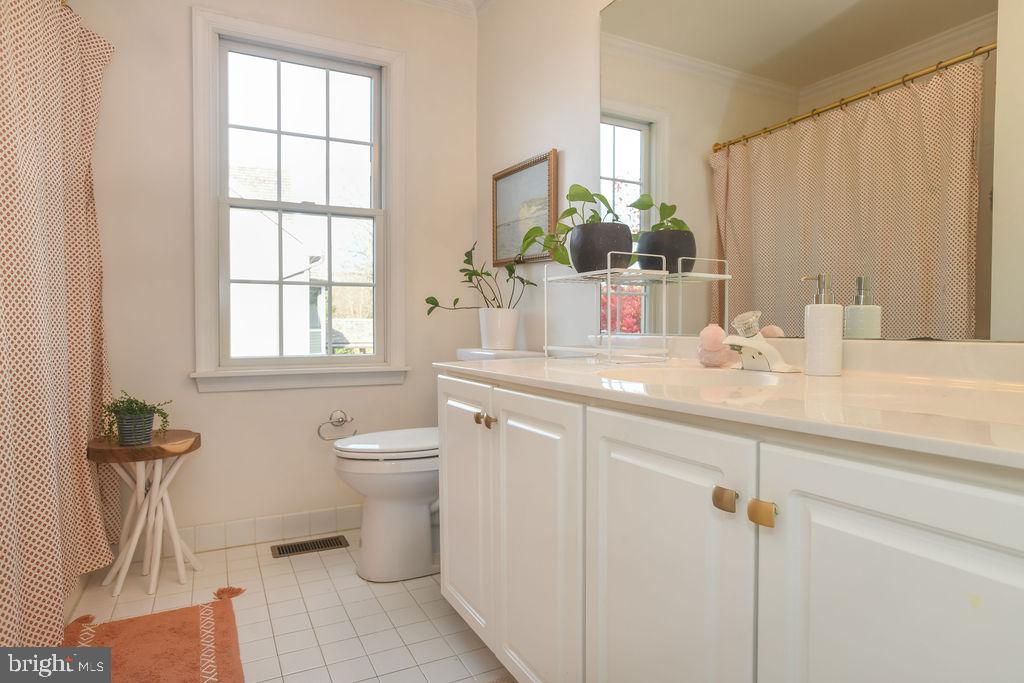 1504 Broad Run Road Landenberg, PA 19350 - Photo 18 of 35 Hallway Bathroom