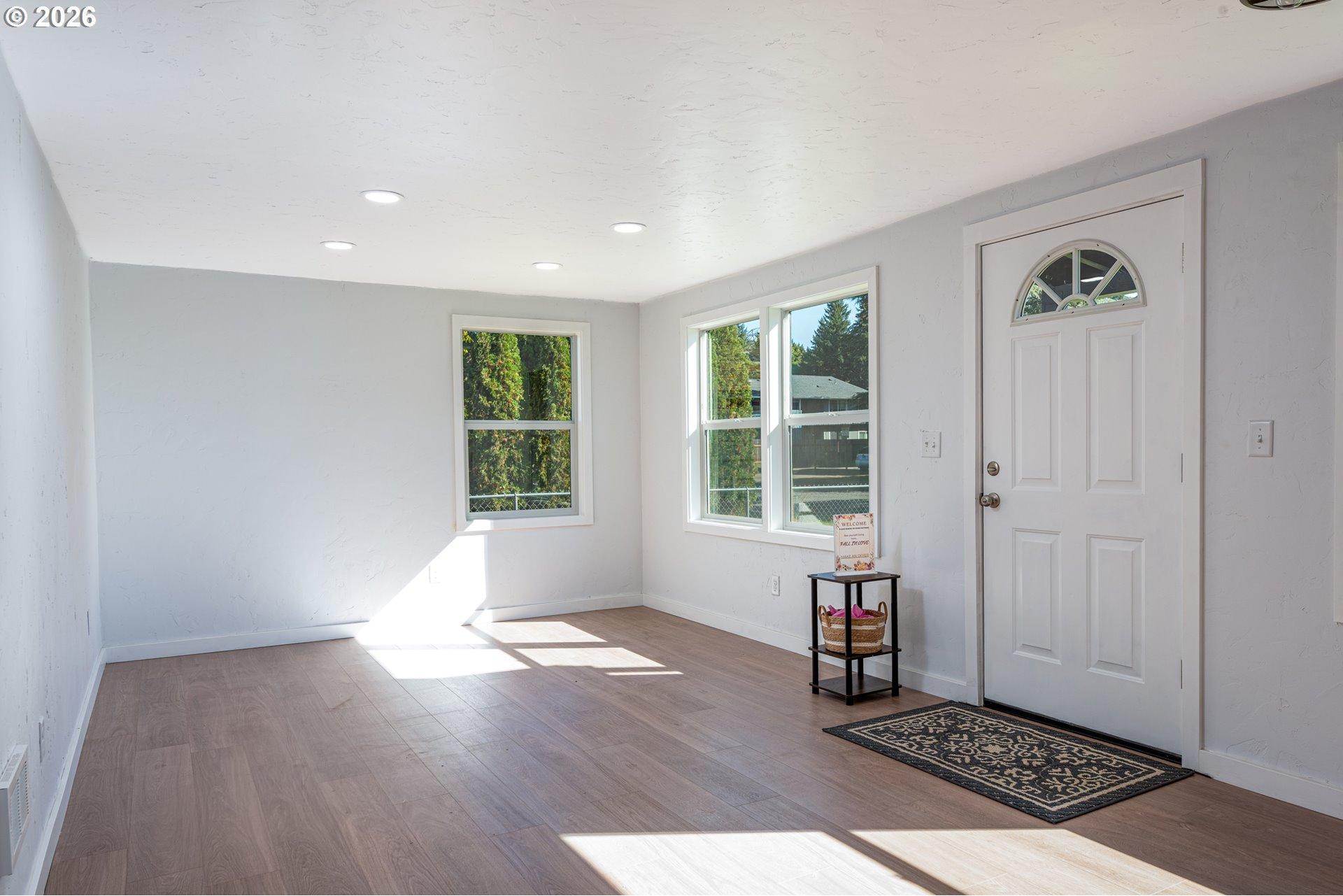 5418 A Street Springfield, OR 97478 - Photo 6 of 25 Gallery Image 6