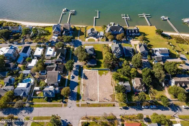 $2,350,000 | 2101 Evans Street, Morehead City, NC 28557