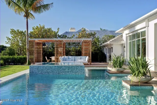 $2,350,000 | 2101 Evans Street, Morehead City, NC 28557