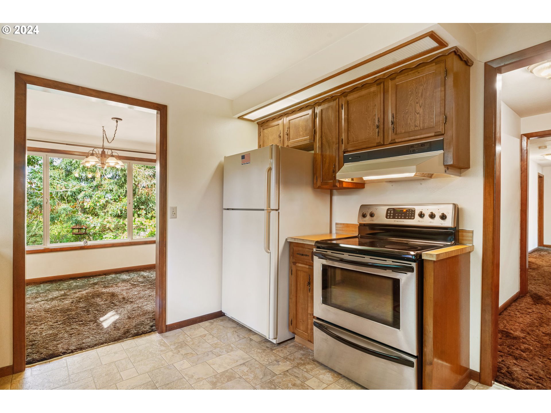 1208 Southwest Maple Street Dallas, OR 97338 - Photo 13 of 37 Gallery Image 13
