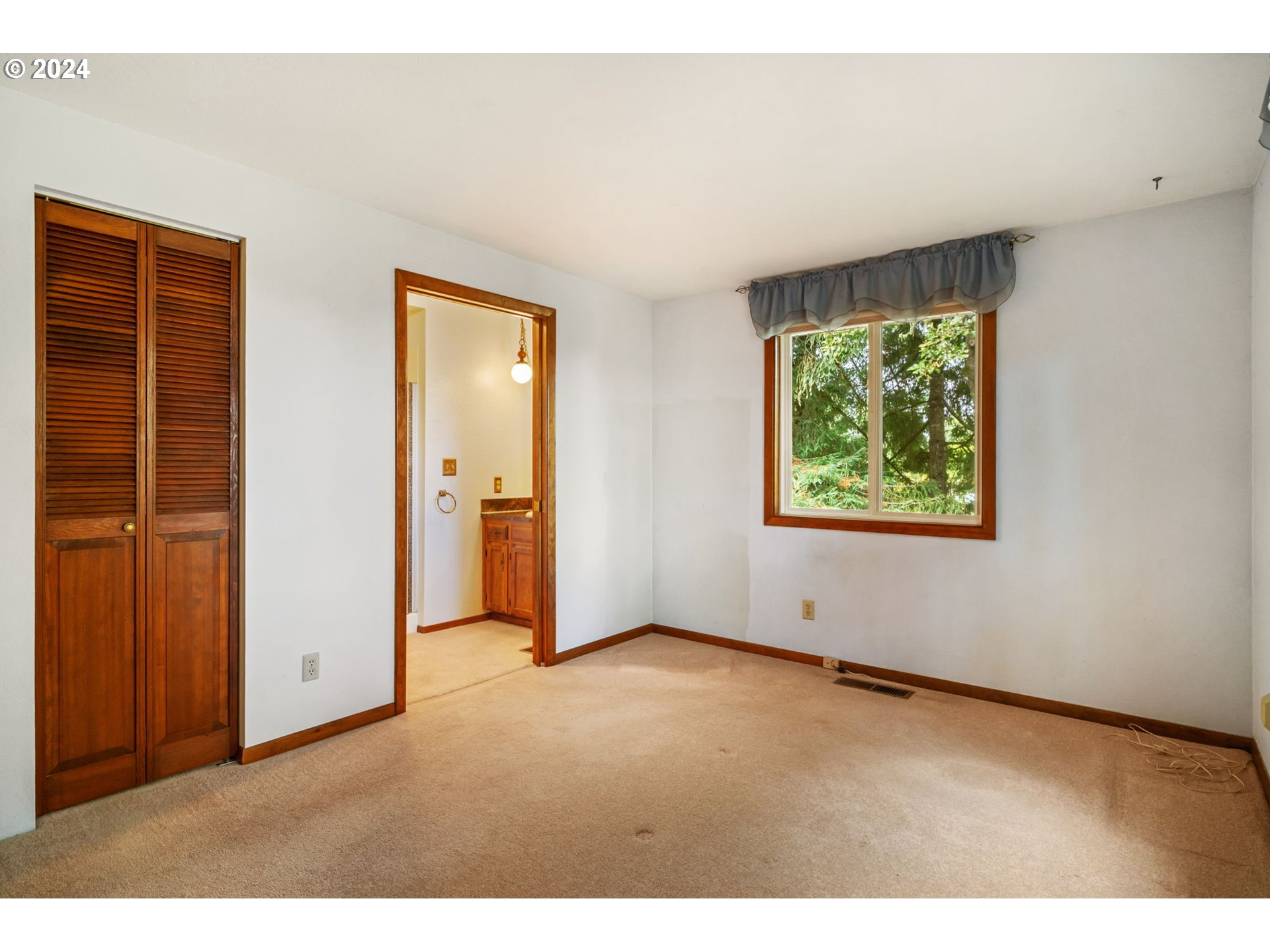1208 Southwest Maple Street Dallas, OR 97338 - Photo 16 of 37 Gallery Image 16