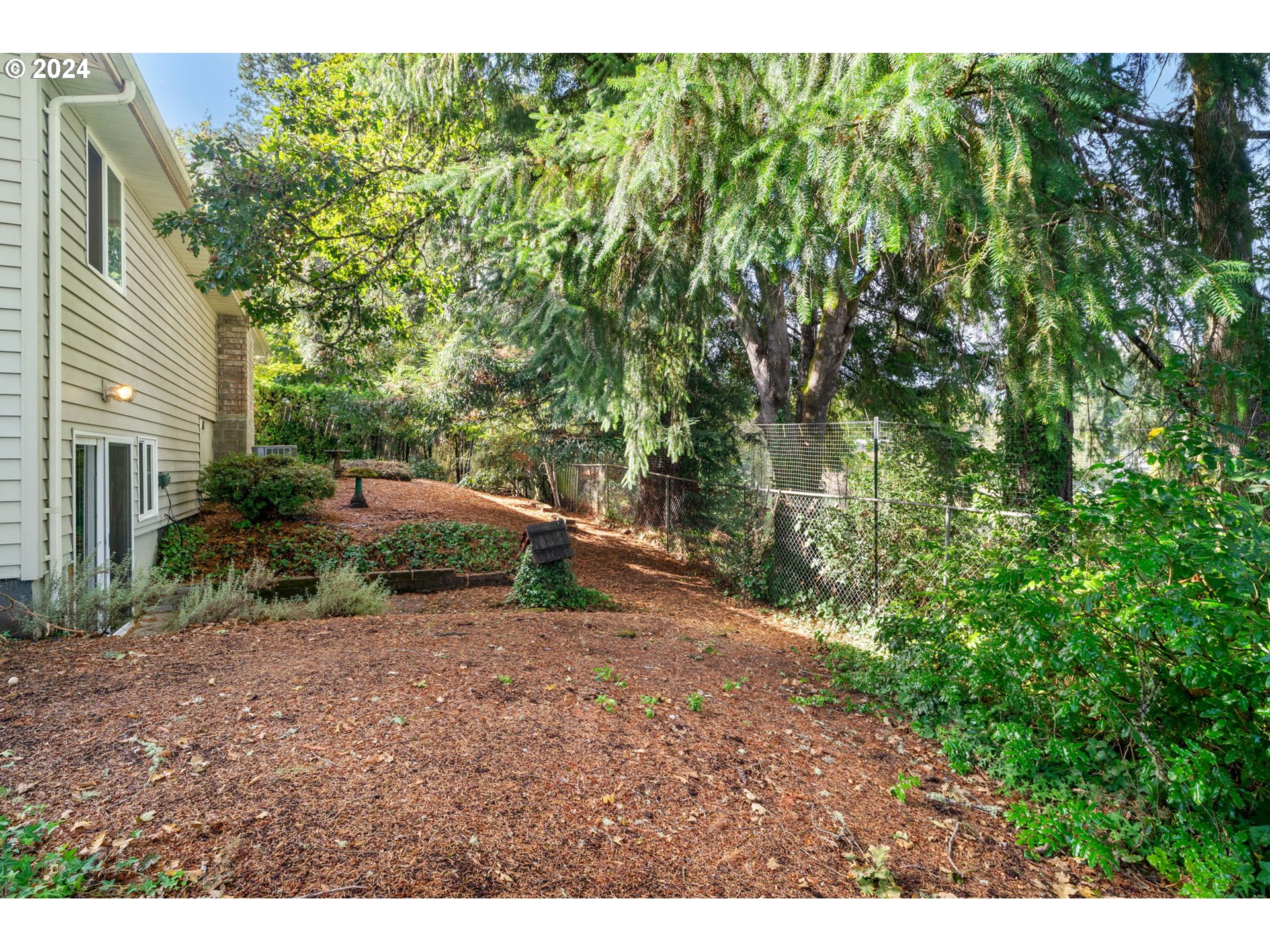 1208 Southwest Maple Street Dallas, OR 97338 - Photo 31 of 37 Gallery Image 31