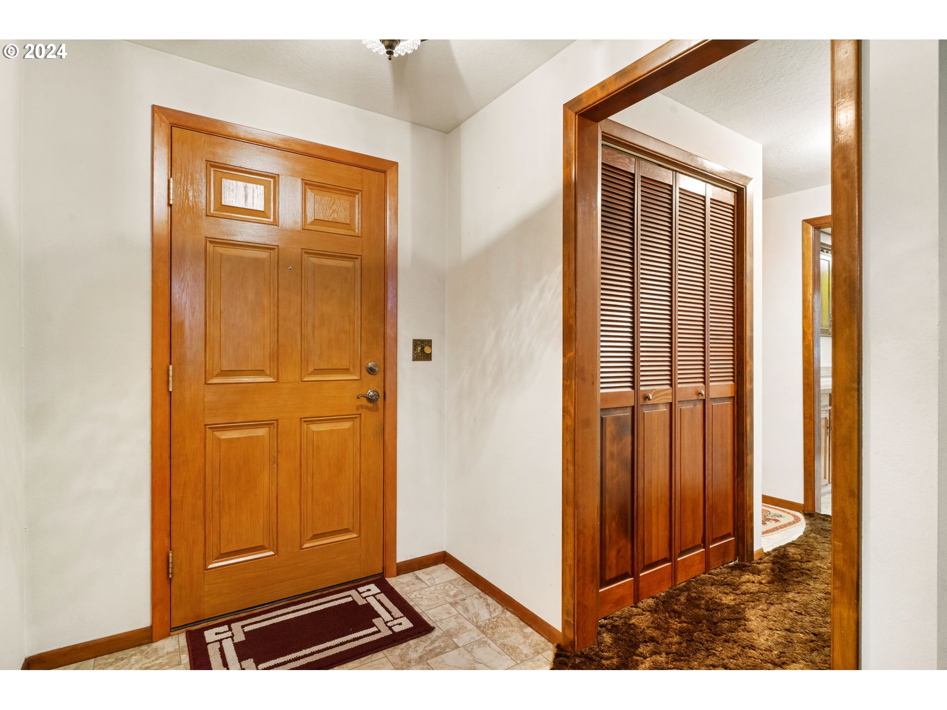 1208 Southwest Maple Street Dallas, OR 97338 - Photo 5 of 37 Gallery Image 5