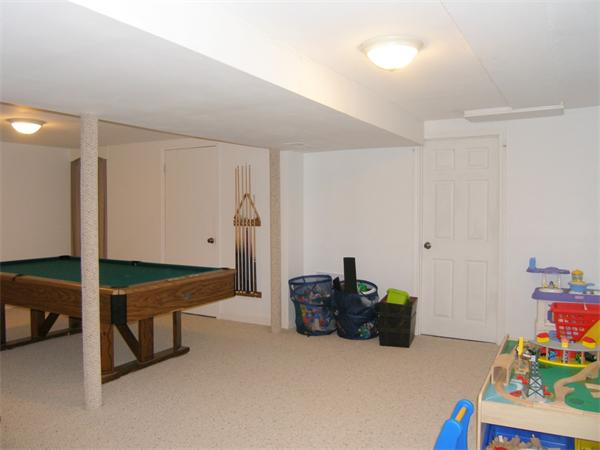 11 Nicholas Road Hopkinton, MA 01748 - Photo 27 of 30 Gallery Image 27