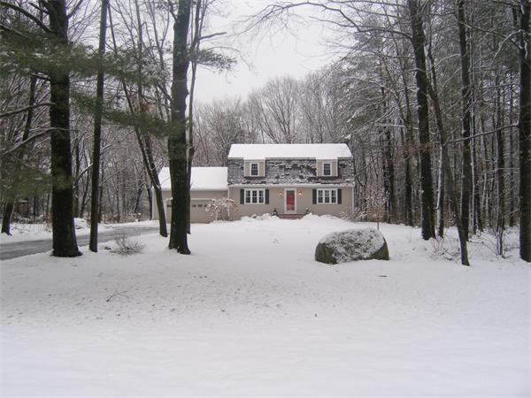 11 Nicholas Road Hopkinton, MA 01748 - Photo 3 of 30 Gallery Image 3