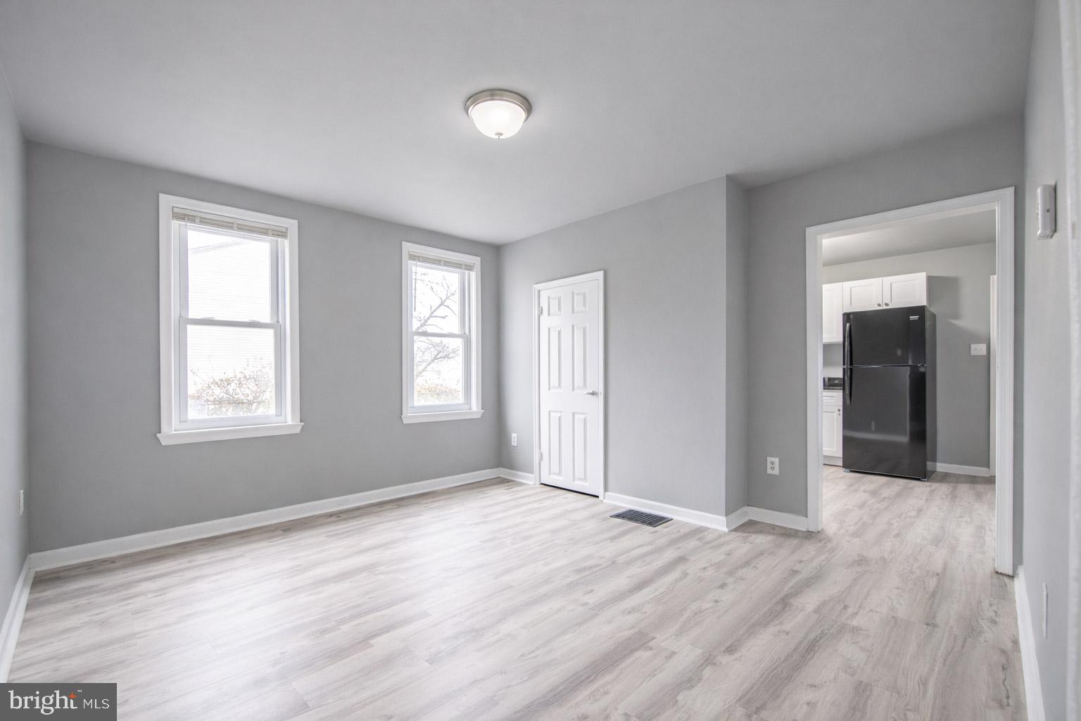 306 Progress Street Riverside, NJ 08075 - Photo 4 of 9