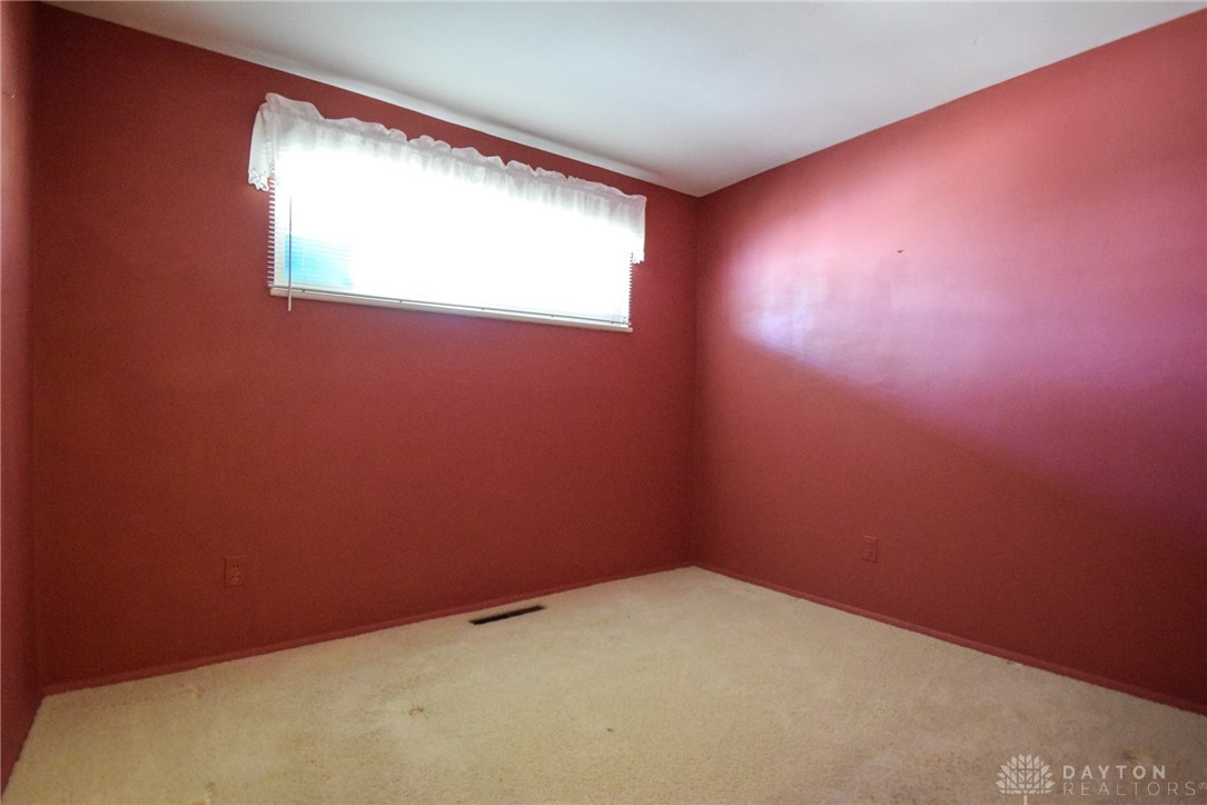 5717 Benedict Road Huber Heights, OH 45424 - Photo 31 of 38 Gallery Image 31