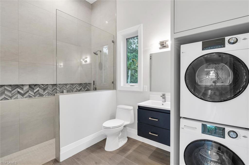 627 Hickory Road Naples, FL 34108 - Photo 33 of 36 Guest House Bathroom and Laundry