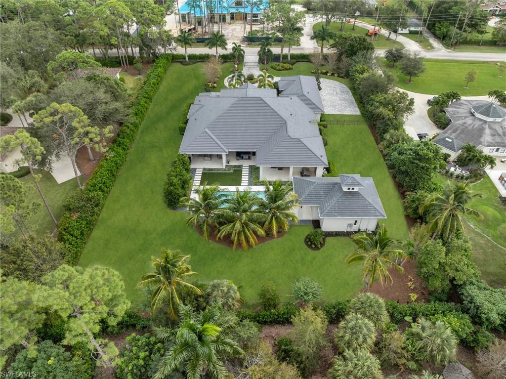 627 Hickory Road Naples, FL 34108 - Photo 35 of 36 Gallery Image 35