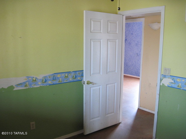 511 East Navajo Road Tucson, AZ 85705 - Photo 13 of 16