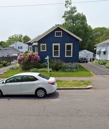 $1,400 | 109 Bouve Avenue, Brockton, MA 02301