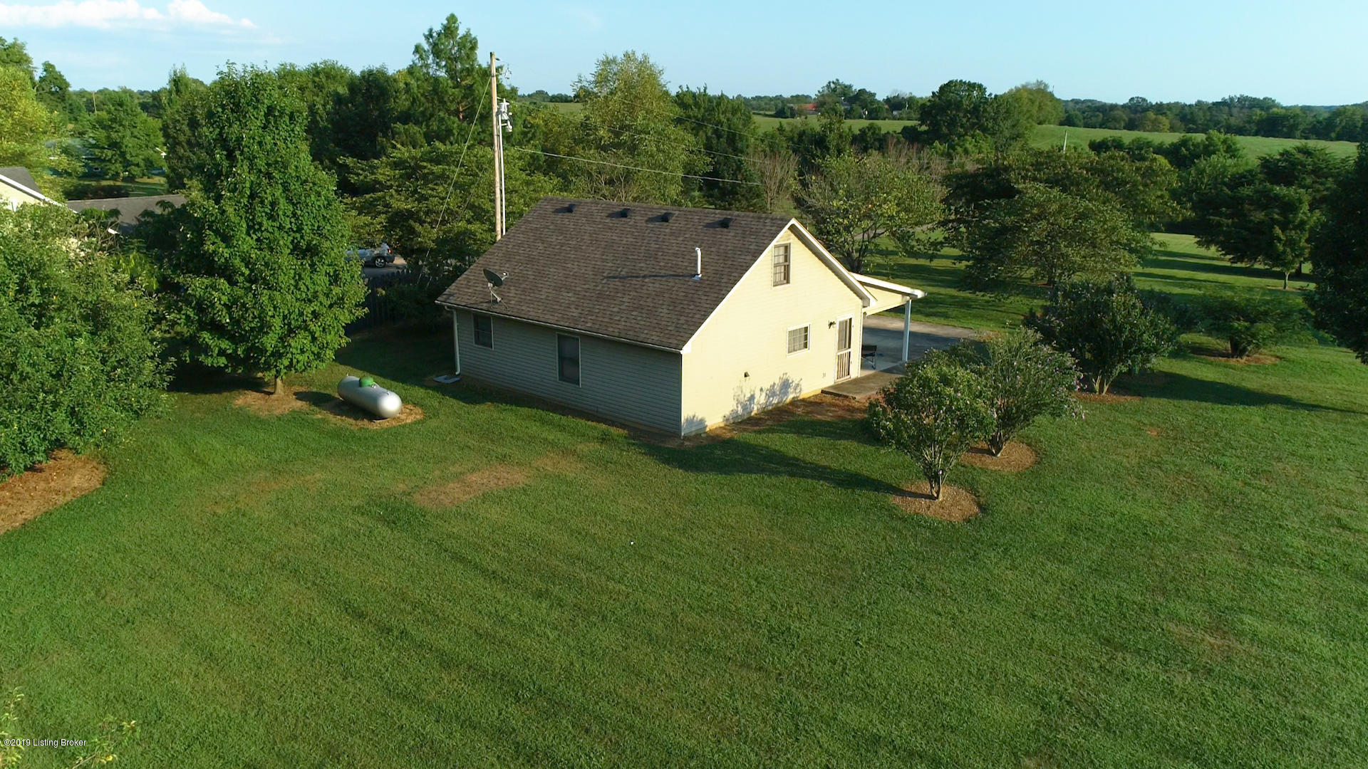 648 Samuels Road Coxs Creek, KY 40013 - Photo 31 of 33 4_Drone-Back Highlight.00_00_03_28.Still