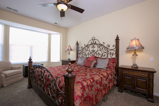 888 Ravine Court Elgin, IL 60124 - Photo 12 of 25