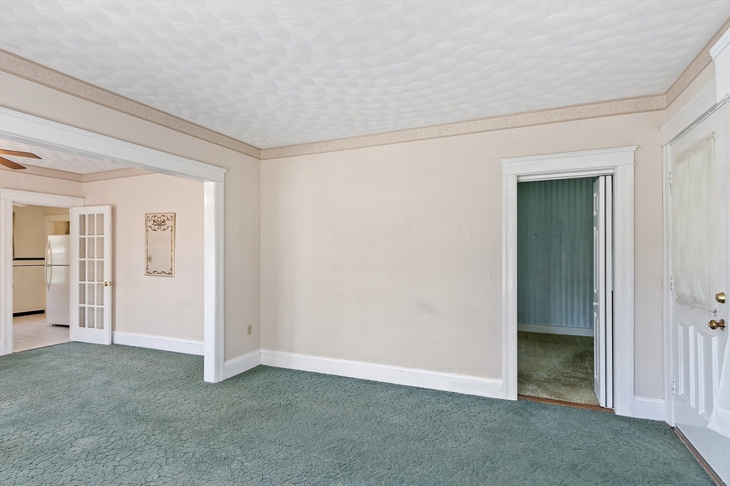 37 Rowena Street Worcester, MA 01606 - Photo 14 of 40 Gallery Image 14