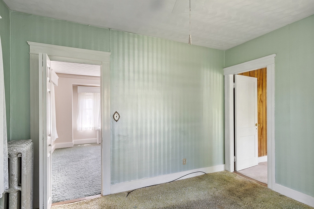 37 Rowena Street Worcester, MA 01606 - Photo 17 of 40 Gallery Image 17