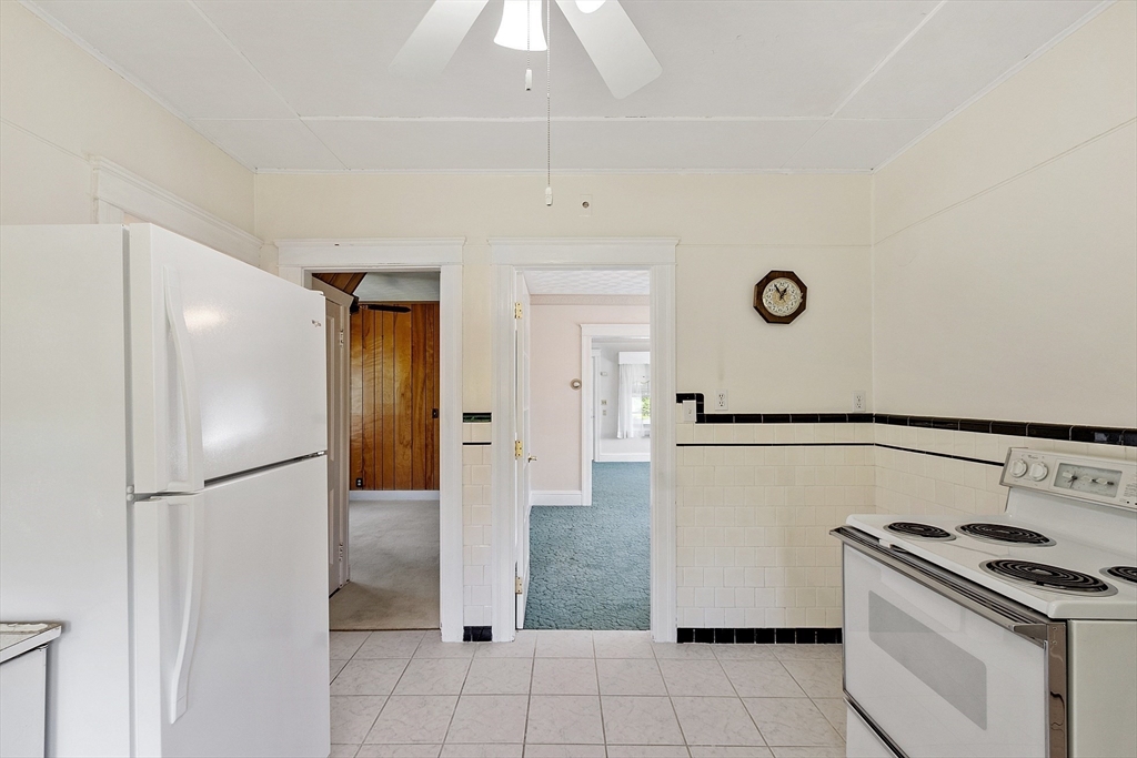 37 Rowena Street Worcester, MA 01606 - Photo 26 of 40 Gallery Image 26