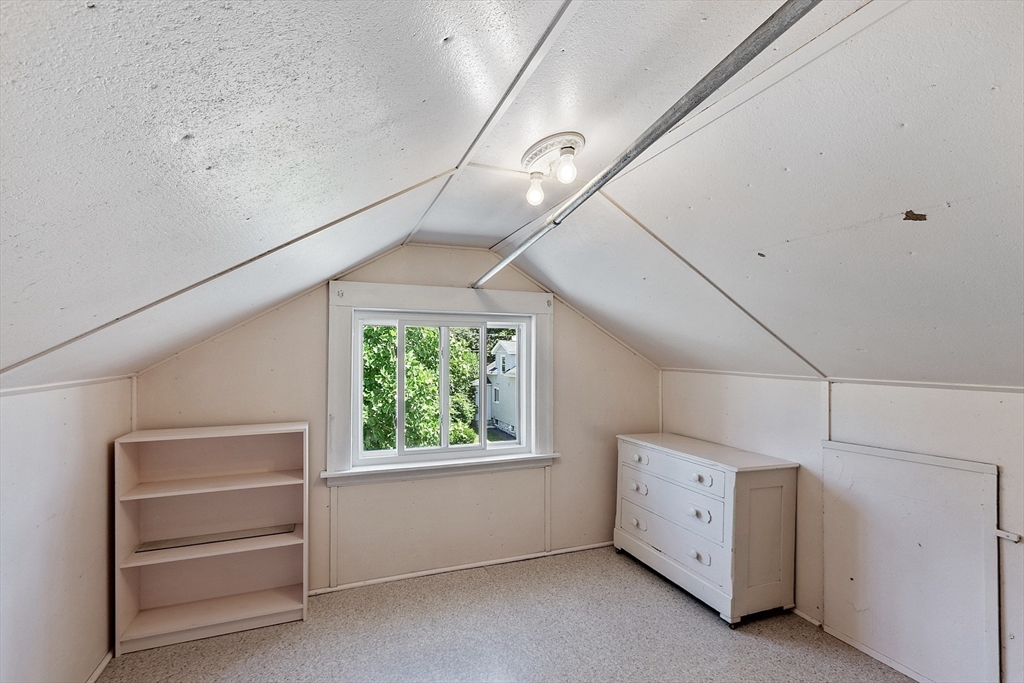 37 Rowena Street Worcester, MA 01606 - Photo 36 of 40 Gallery Image 36