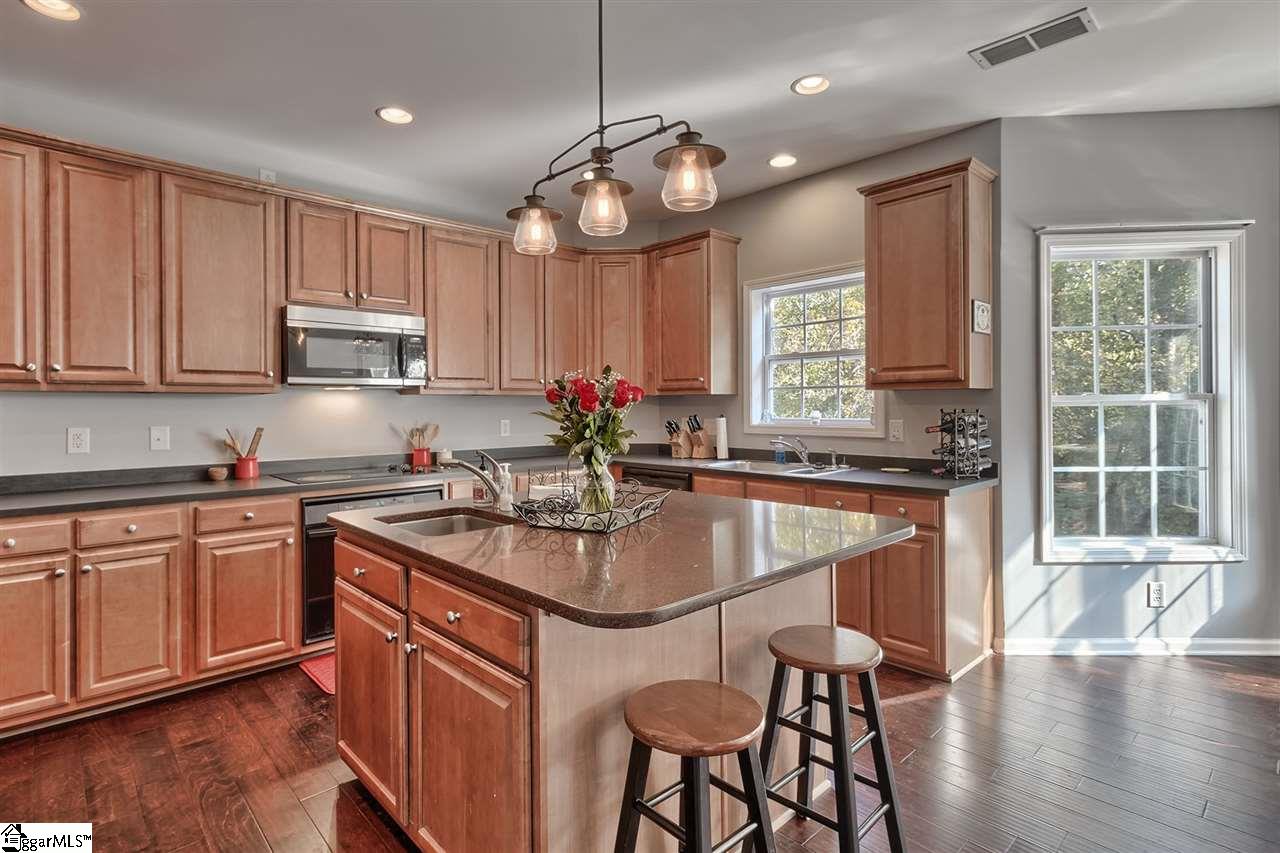 24 Springleaf Court Simpsonville, SC 29681 - Photo 13 of 35 Gallery Image 13