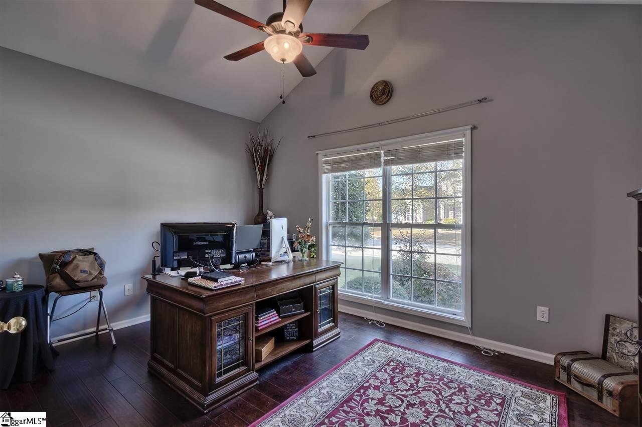 24 Springleaf Court Simpsonville, SC 29681 - Photo 5 of 35 Gallery Image 5