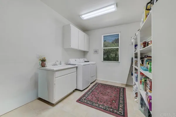 $1,349,000 | 1502 Glasgow Lane, Escondido, CA 92027