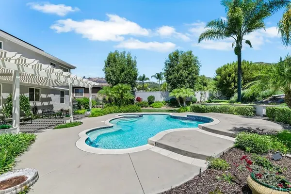 $1,349,000 | 1502 Glasgow Lane, Escondido, CA 92027