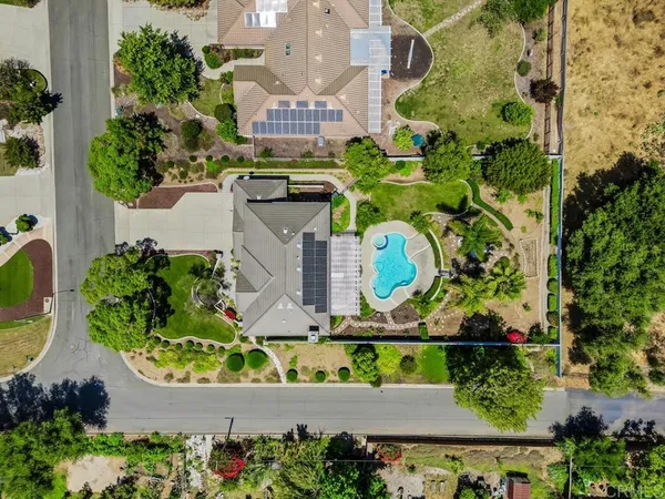 $1,349,000 | 1502 Glasgow Lane, Escondido, CA 92027