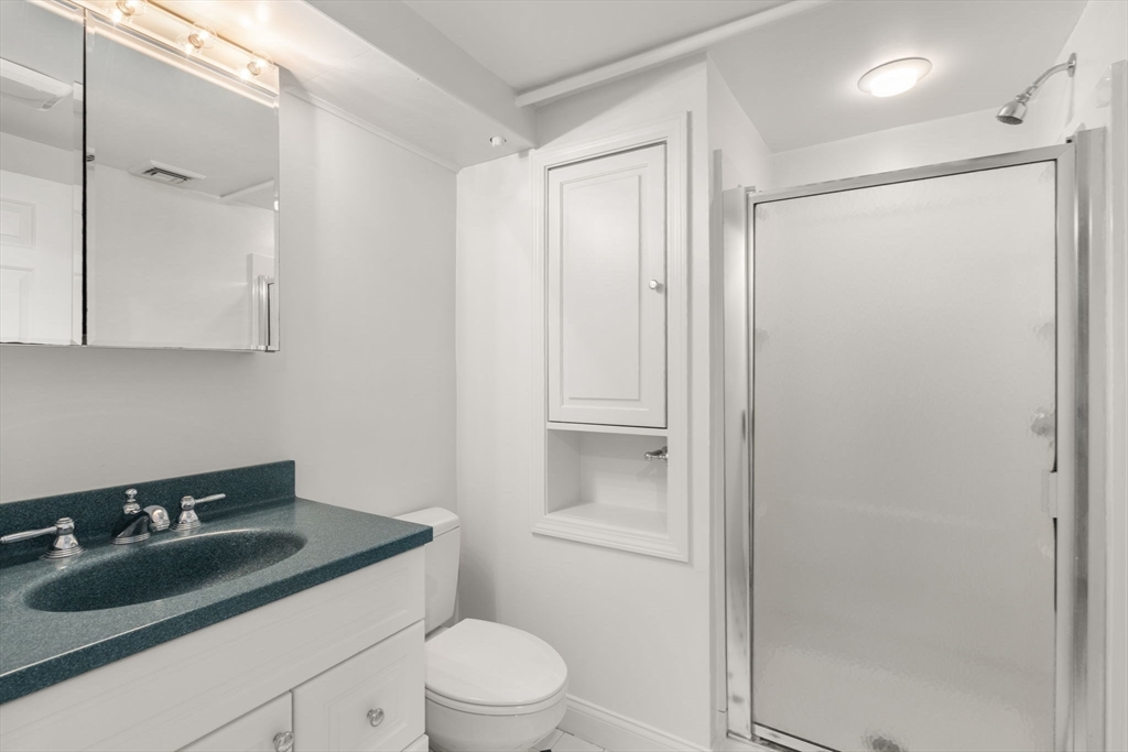 10 Auburn Road Wellesley, MA 02481 - Photo 29 of 34