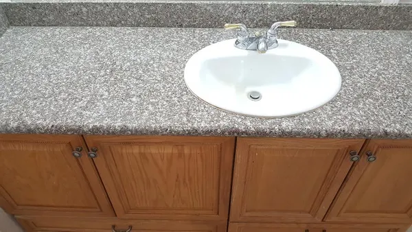 $1,400 | 9809 Richmond Avenue, Unit G12, Houston, TX 77063