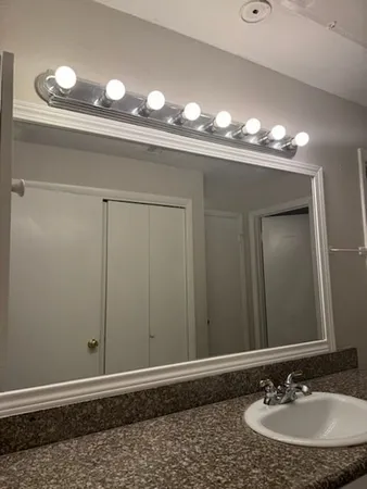 $1,400 | 9809 Richmond Avenue, Unit G12, Houston, TX 77063