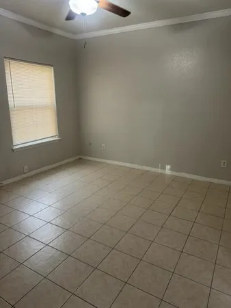 $1,400 | 9809 Richmond Avenue, Unit G12, Houston, TX 77063