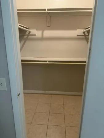 $1,400 | 9809 Richmond Avenue, Unit G12, Houston, TX 77063