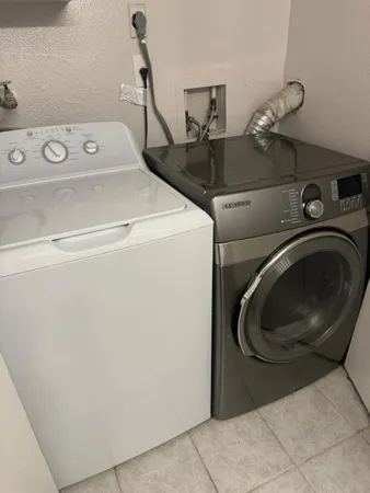 $1,400 | 9809 Richmond Avenue, Unit G12, Houston, TX 77063