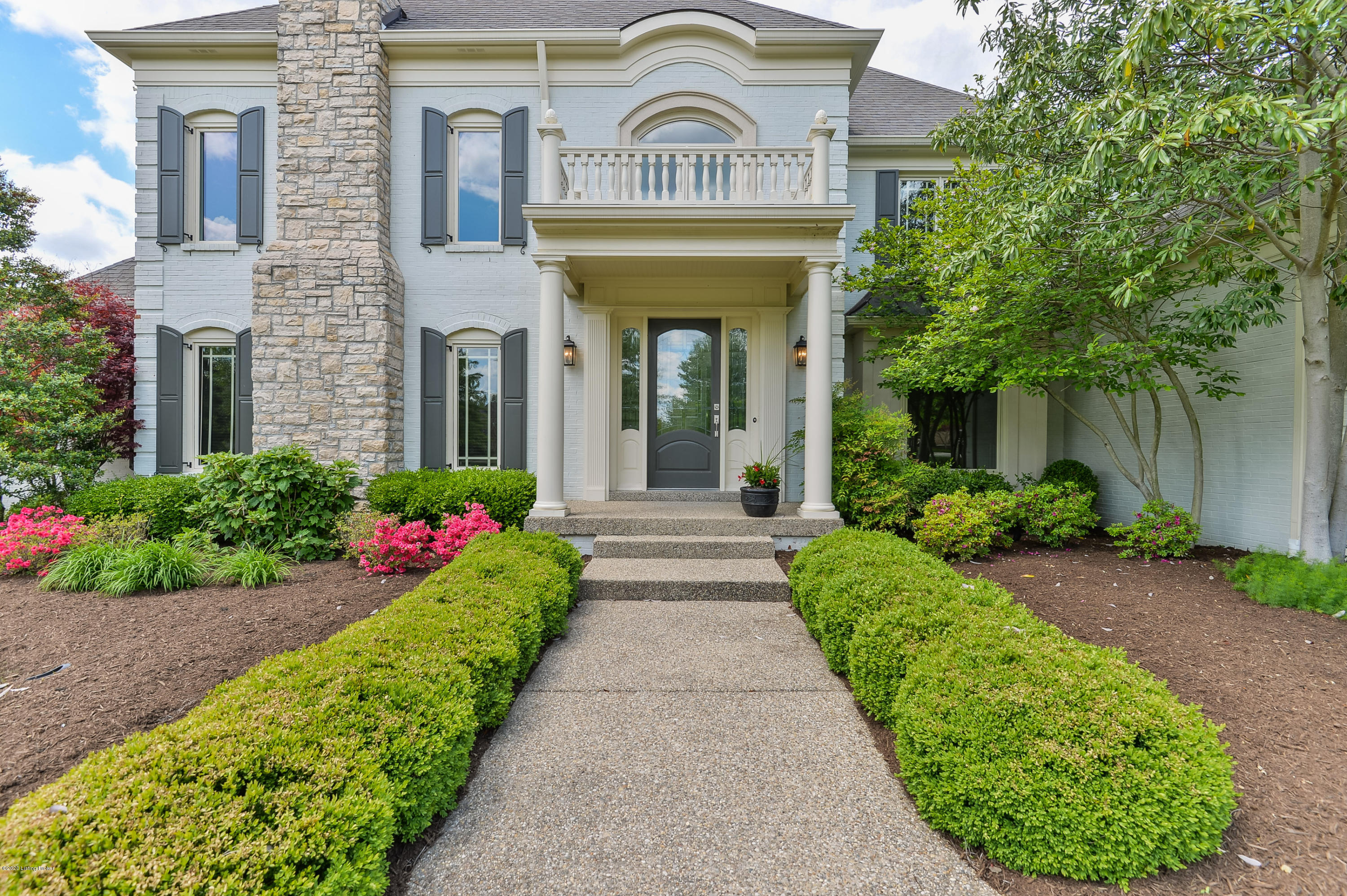7910 Farm Spring Drive Prospect, KY 40059 - Photo 4 of 50 09 20200507-6705