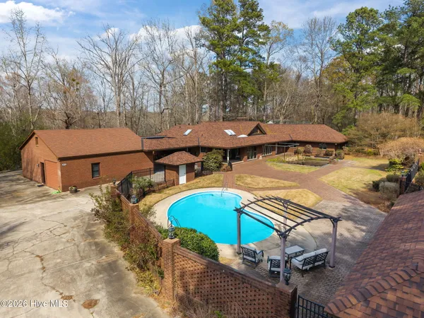 $838,750 | 2875 Drake Mallard Drive, Grimesland, NC 27837