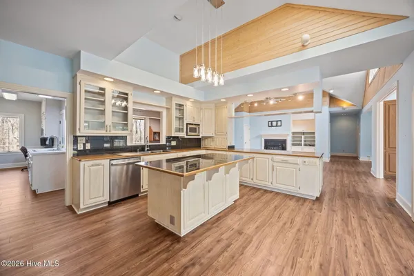 $838,750 | 2875 Drake Mallard Drive, Grimesland, NC 27837