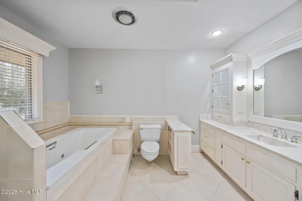 $838,750 | 2875 Drake Mallard Drive, Grimesland, NC 27837