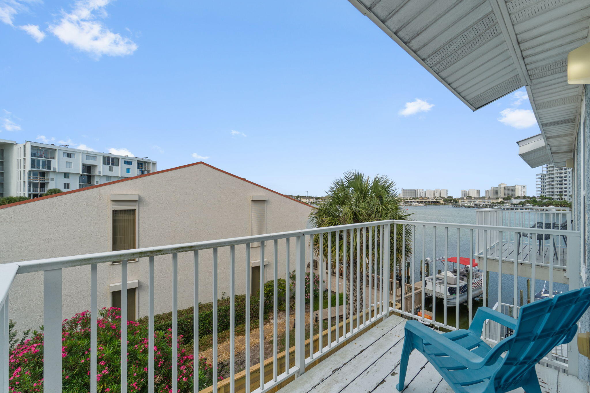 22 Moreno Point Road, Unit 15 Destin, FL 32541 - Photo 16 of 46 25-web-or-mls-FinalExterior-3